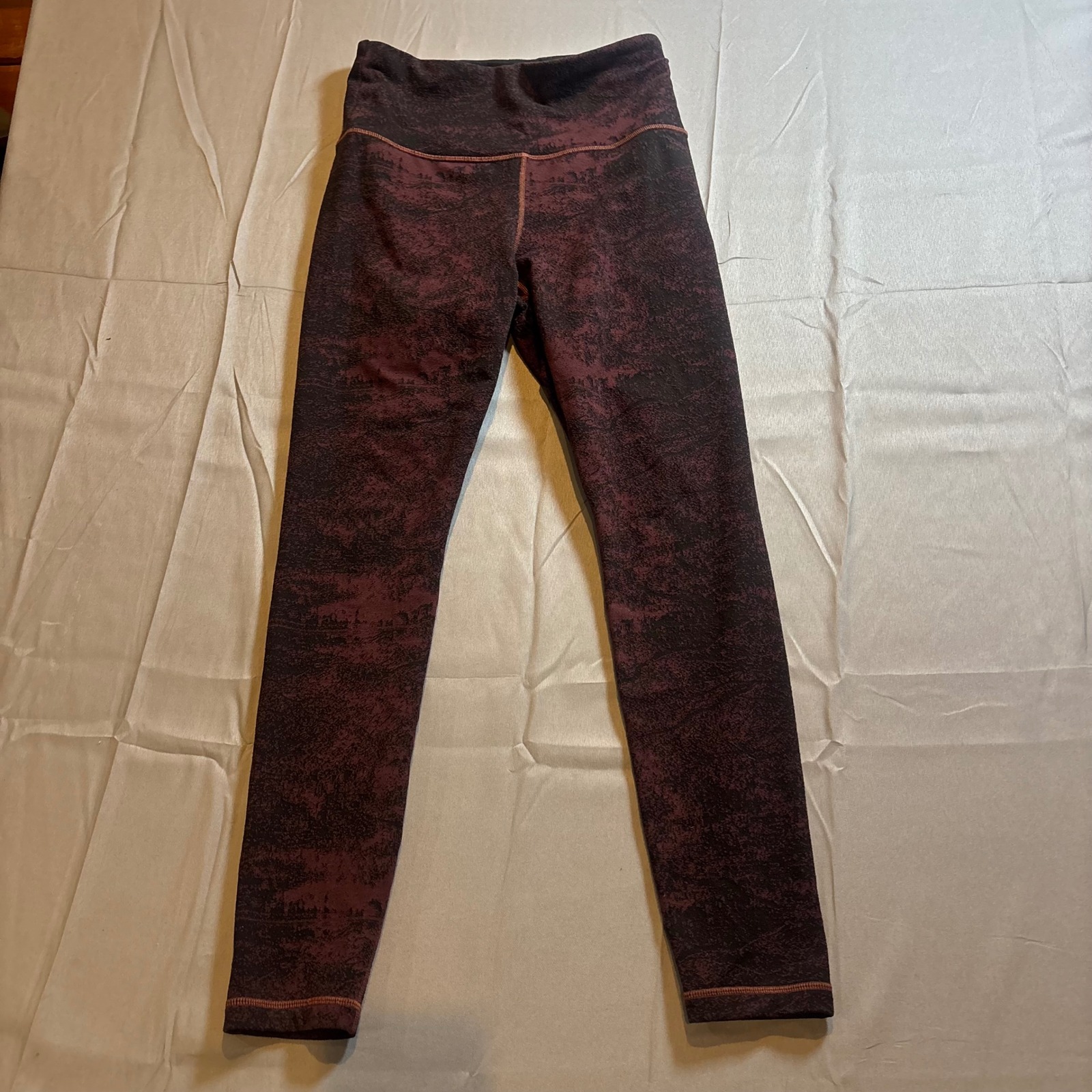 Athleta Women's Burgundy Black Speckled High Rise Leggings Activewear Size Small